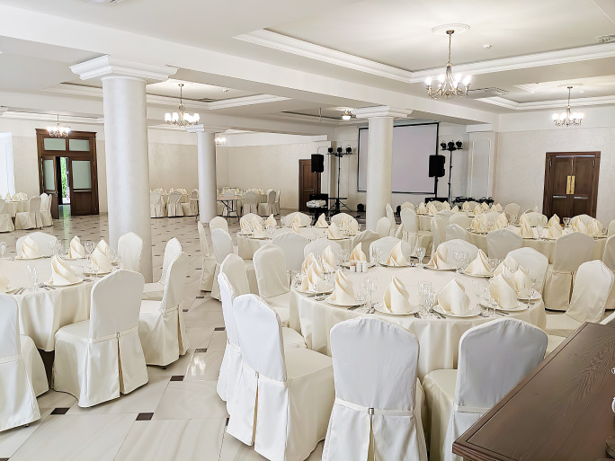 Индивидуальный пошив чехлов под заказ для ресторанов, кафе, банкетных залов